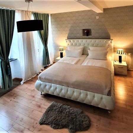 Design Apartment Barcelonanights Freiburg Bagian luar foto